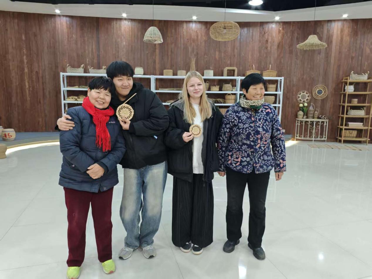 b693ed8b7ff70fa4d1b0ec0297557f4d